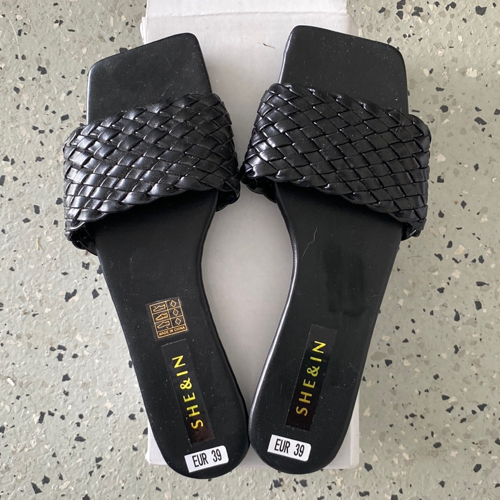 Black sandals